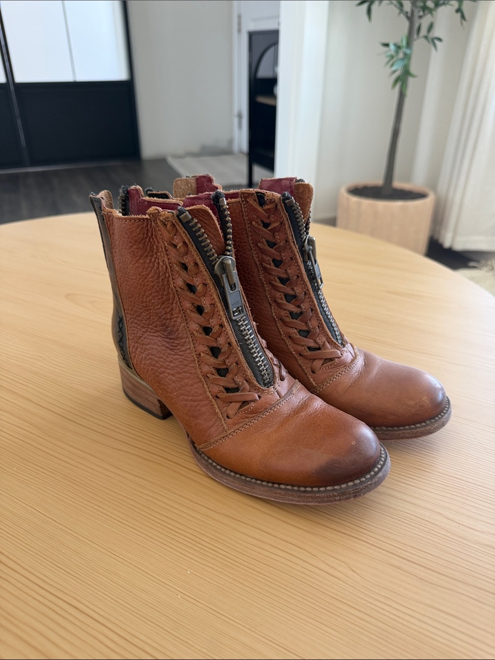 Freebirds Wales boots size 5
